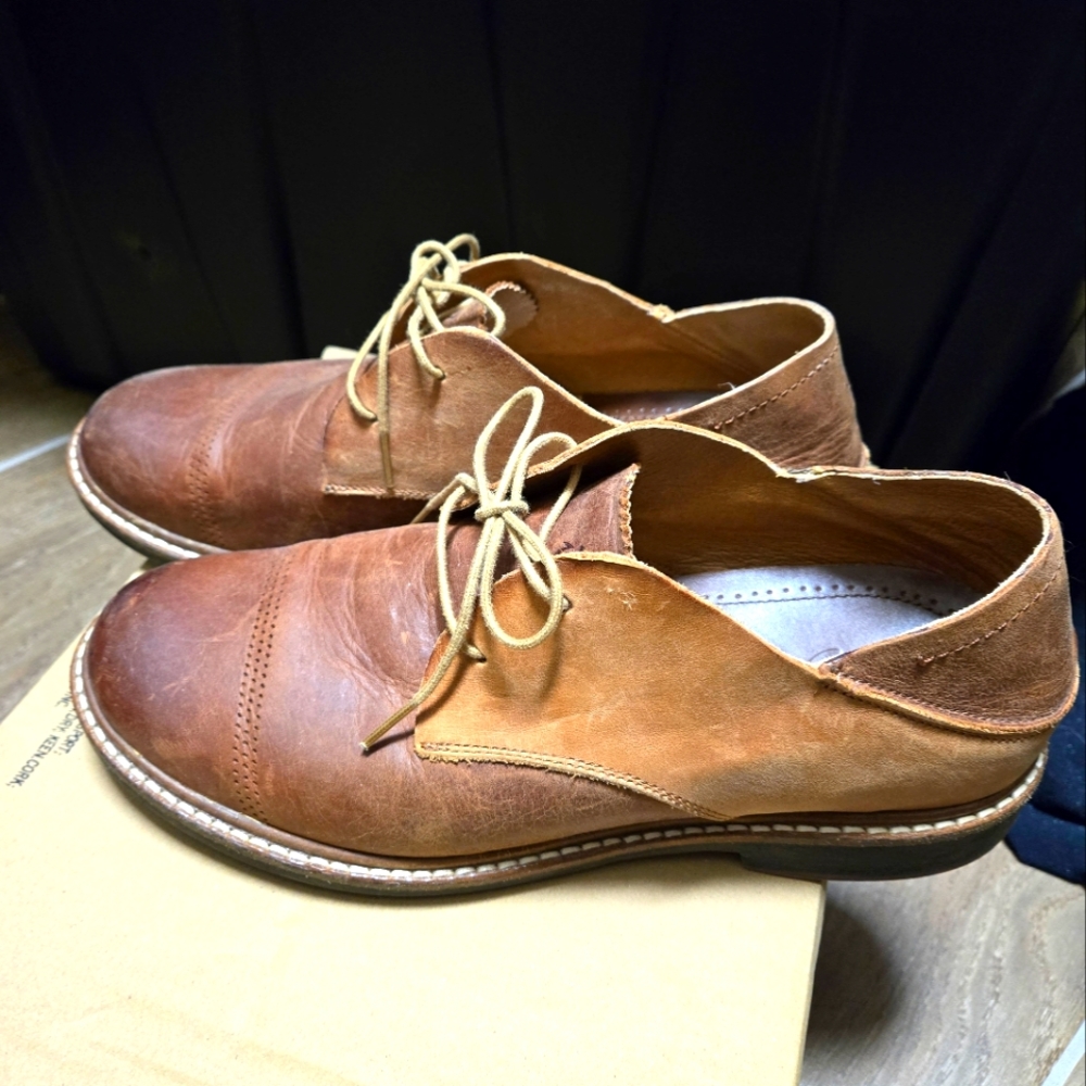 Men's Tan Leather Shoes